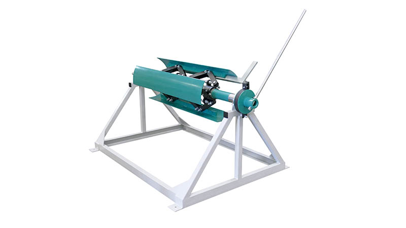 Odwijak do zwojów blachy z hamulcem i stałą ramą 1250 mm, 3500 kg, SDS50-125S